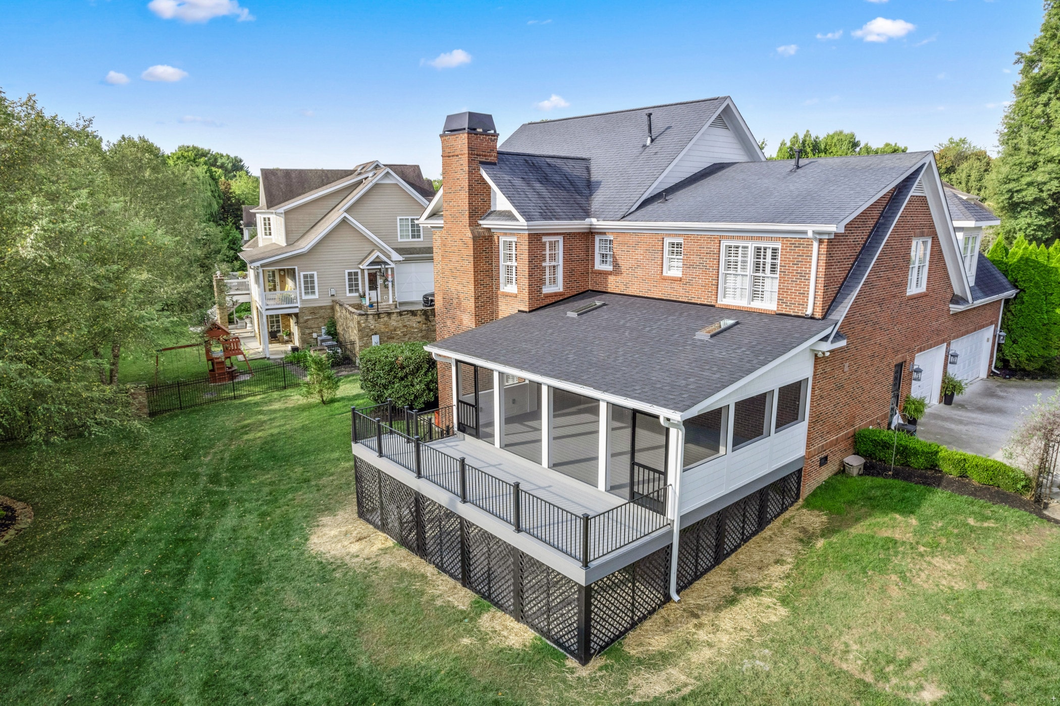 Custom deck project in Loudon, TN by Volunteer Decks