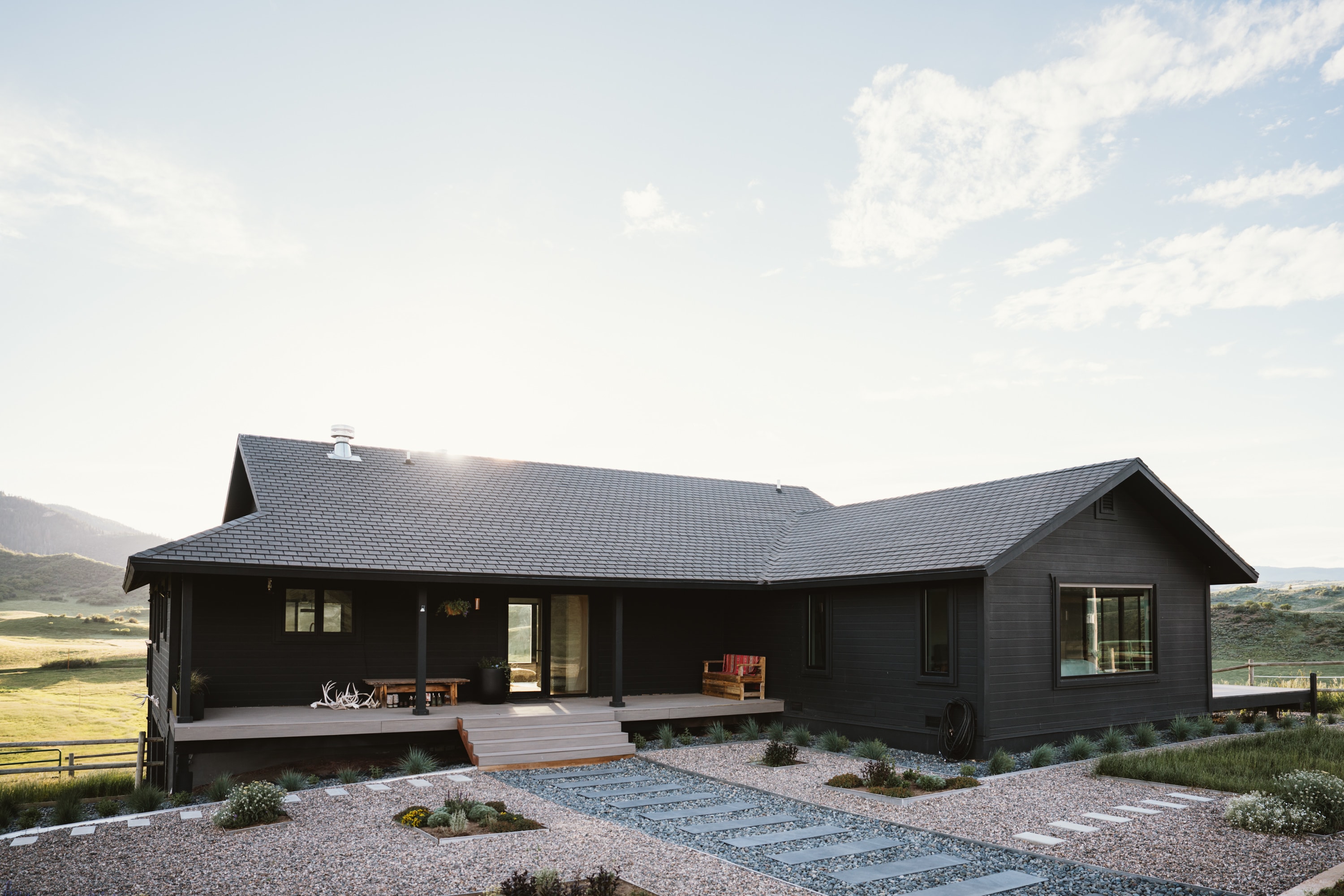 TimberTech Coastline deck with stunning outdoor design