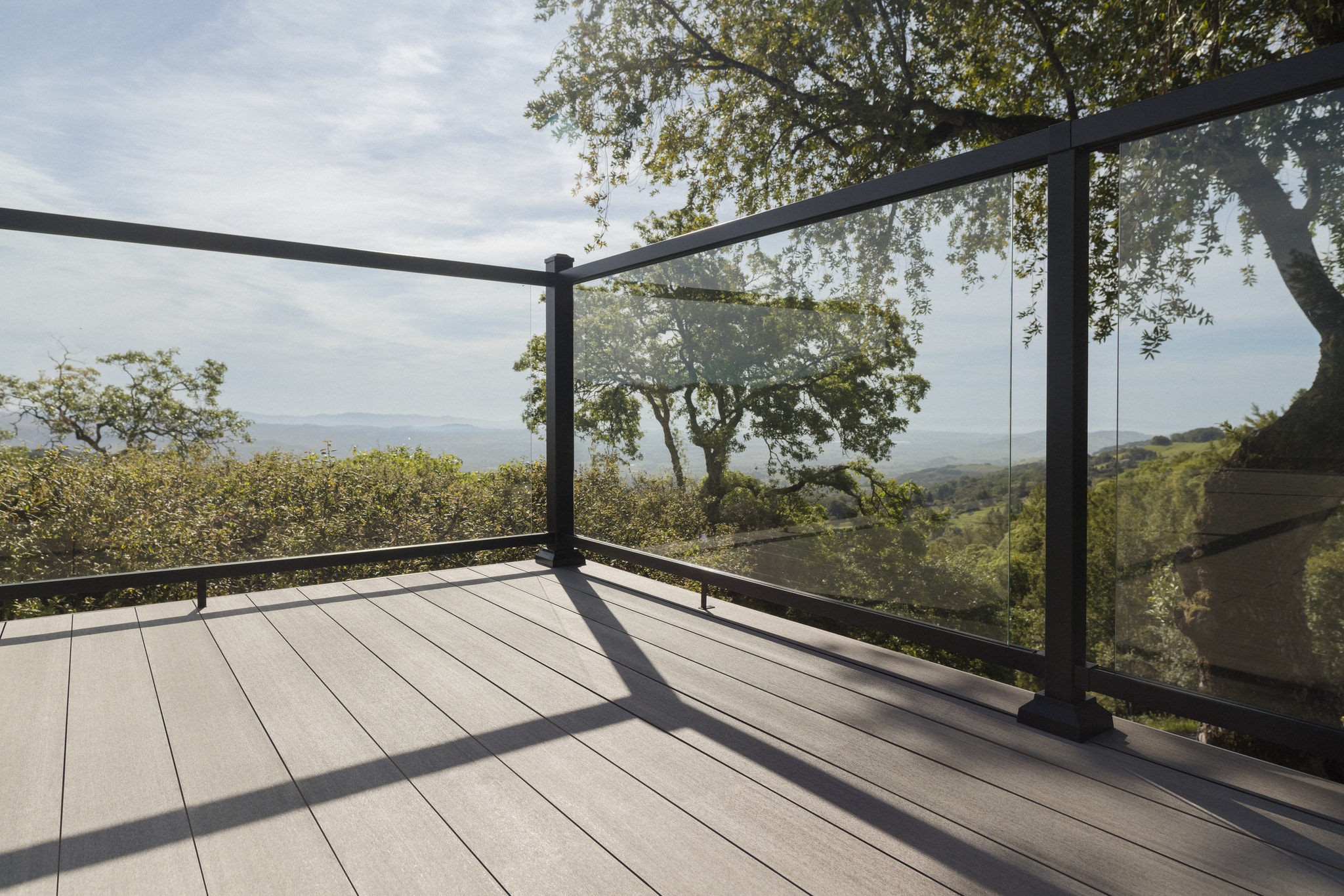 TimberTech Impression Rail Express modern design with Coastline decking